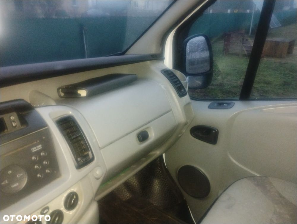 Opel Vivaro - 13