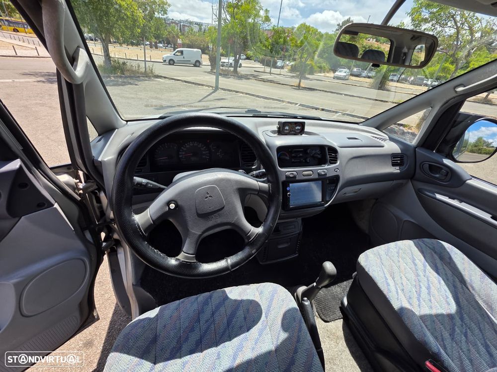 Mitsubishi Space Gear 2.5 TD GLX - 11