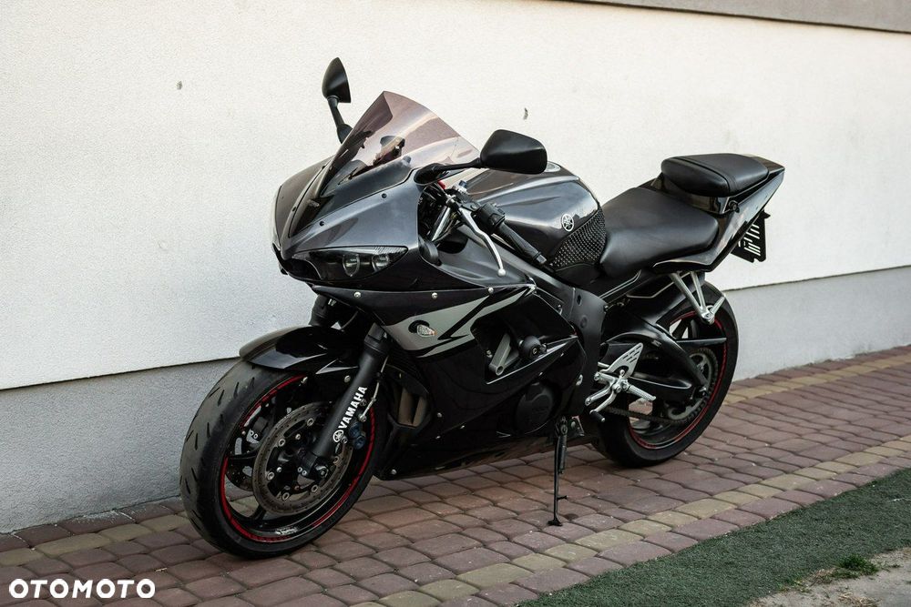 Yamaha R6 - 7