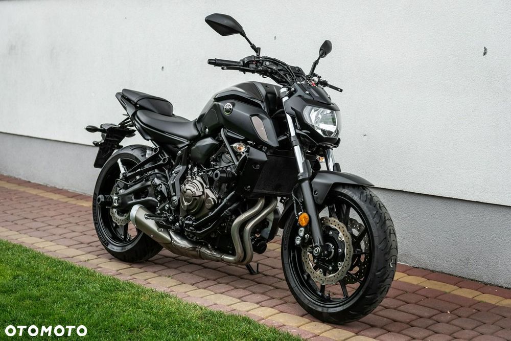 Yamaha MT - 4