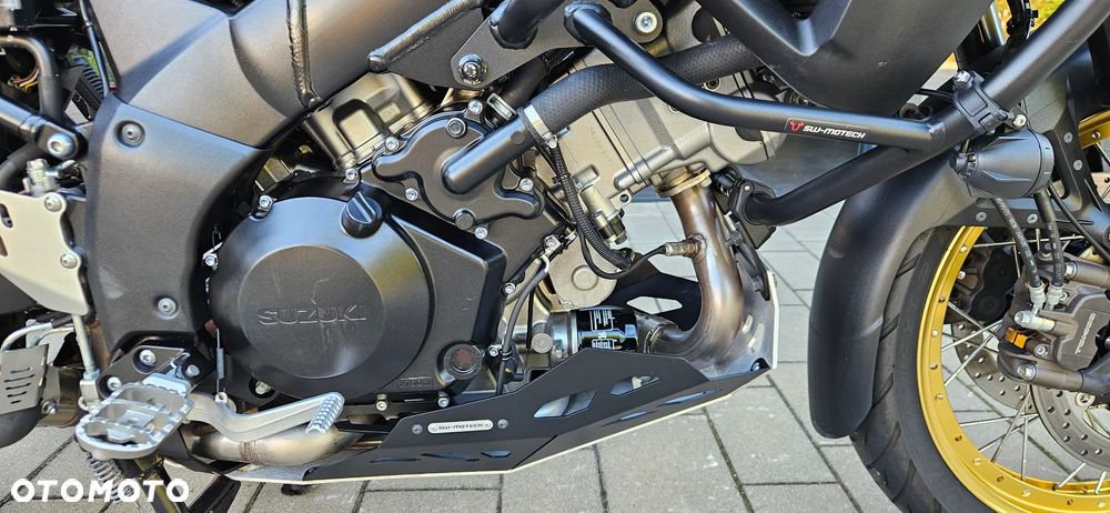 Suzuki DL - 15