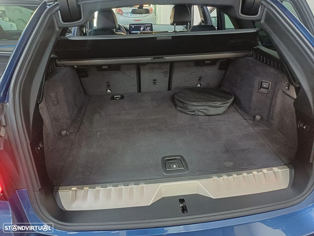 BMW 530 e Pack Desportivo M - 20