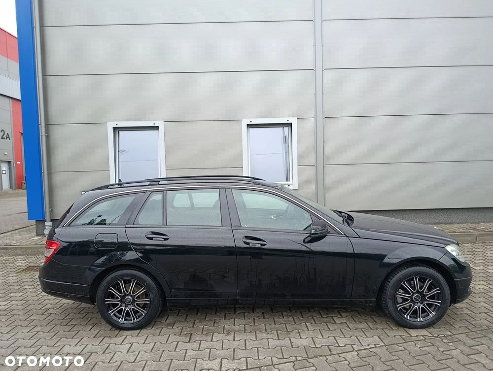 Mercedes-Benz Klasa C 200 CDI DPF (BlueEFFICIENCY) Elegance - 20