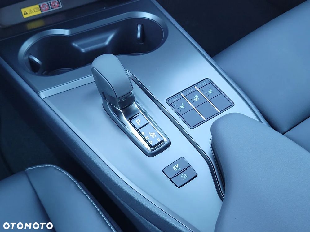 Lexus UX 300h F Sport Design - 22