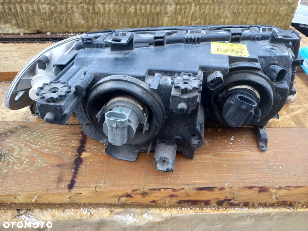 BMW 3 E46 LAMPA PRZEDNIA LEWA HELLA - 4