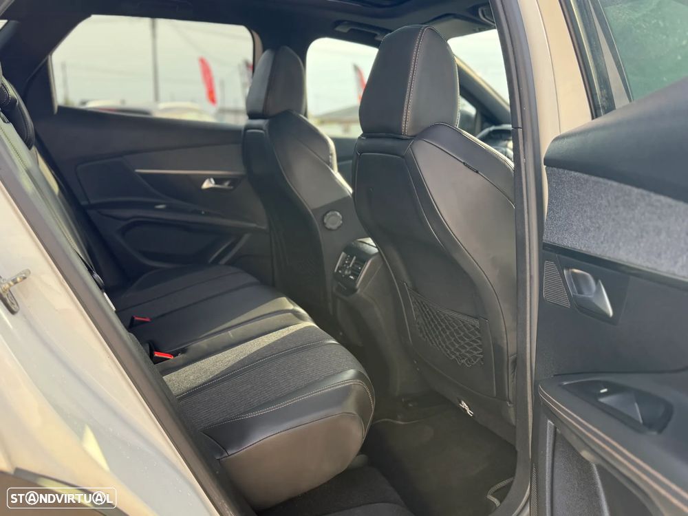 Peugeot 3008 2.0 BlueHDi GT Line - 24