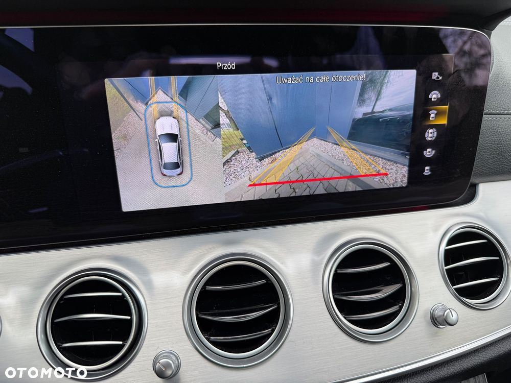 Mercedes-Benz Klasa E 220 d 4-Matic AMG - 29