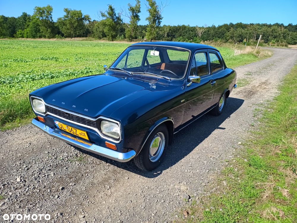 Ford Escort - 1