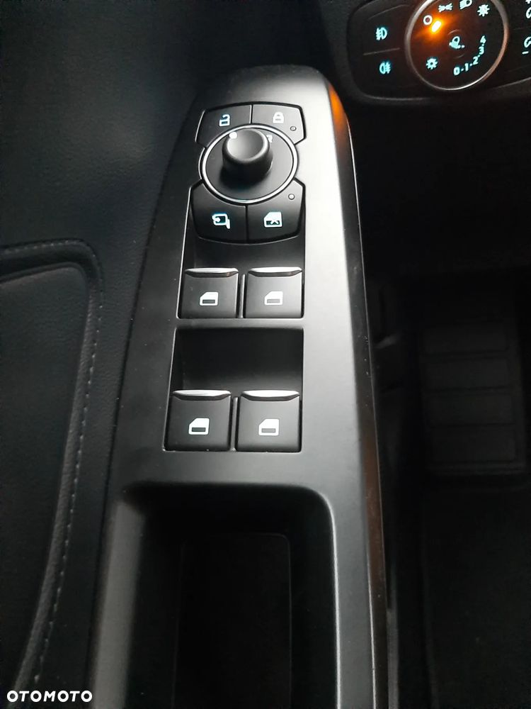 Ford Focus 1.0 EcoBoost ST-Line - 11