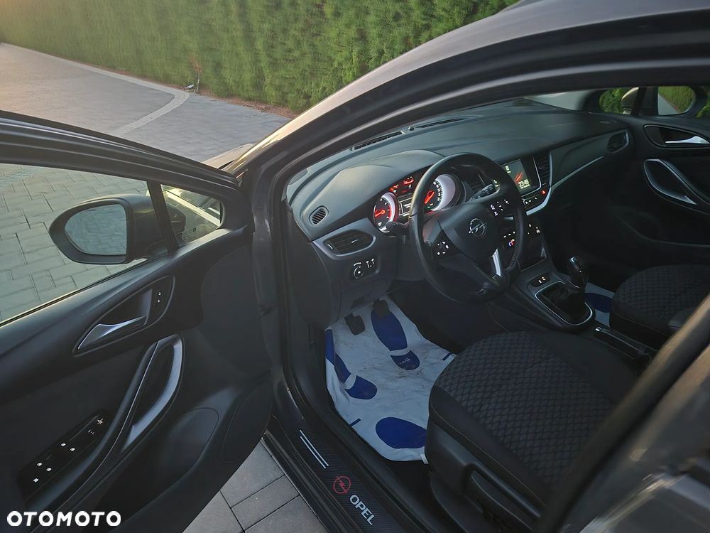 Opel Astra - 11