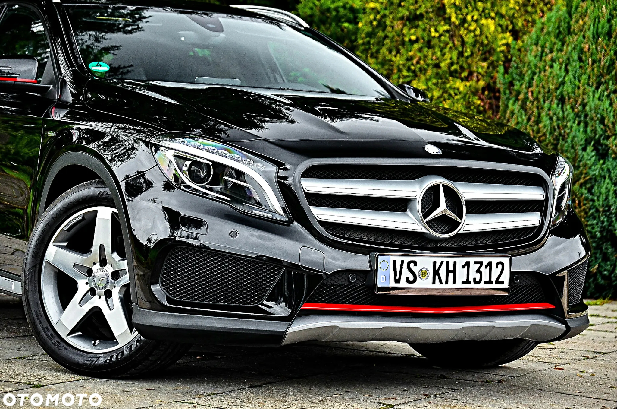 Mercedes-Benz GLA 180 7G-DCT AMG Line - 12