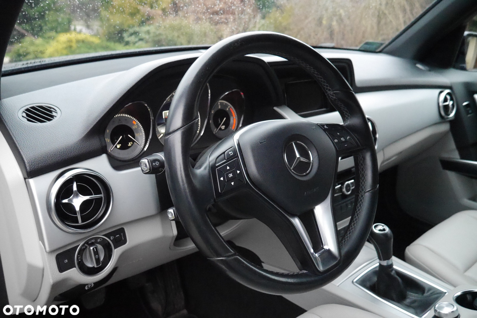 Mercedes-Benz GLK 200 CDI (BlueEFFICIENCY) - 6