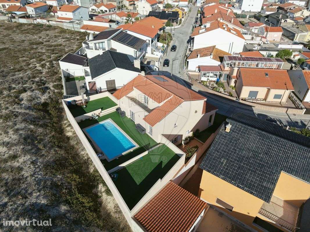 Moradia T5 para venda - Grande imagem: 2/23