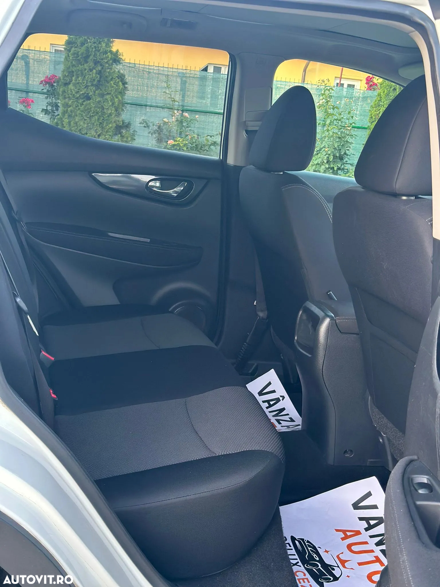 Nissan Qashqai 1.5 DCI Start/Stop N-Connecta - 11
