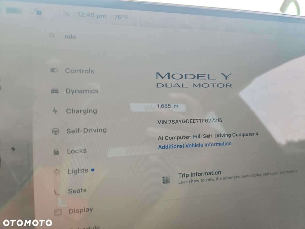 Tesla Model Y Premium Long Range Dual Motor AWD - 9