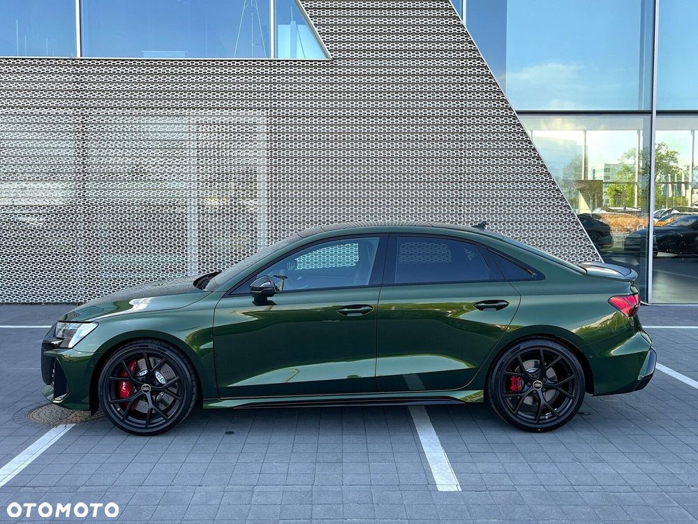 Audi RS3 Limousine - 18