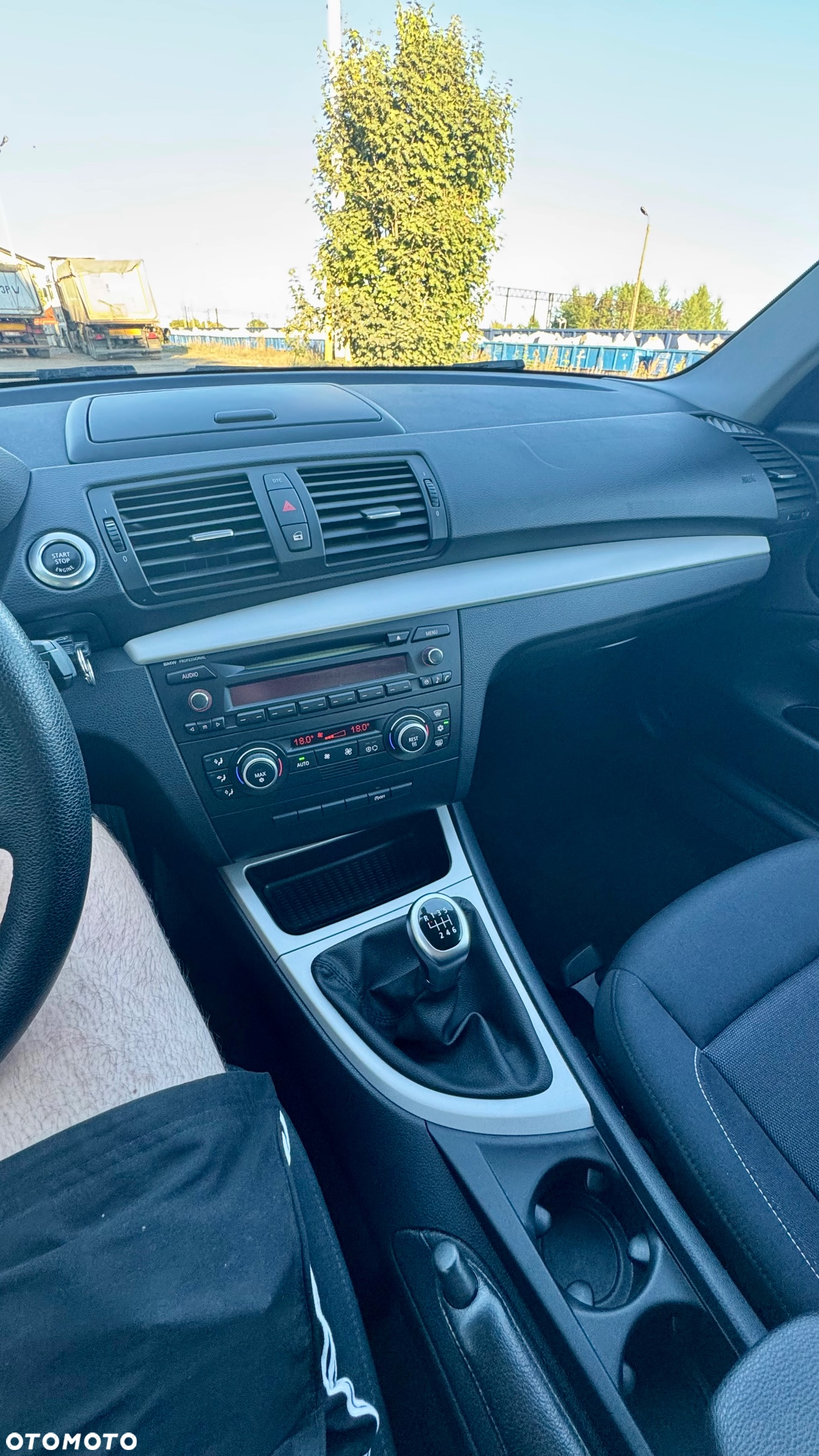 BMW Seria 1 116i - 15