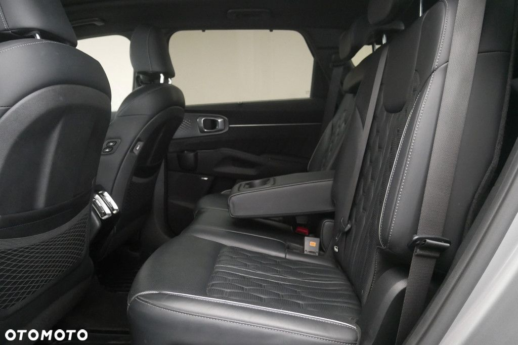 Kia Sorento - 15