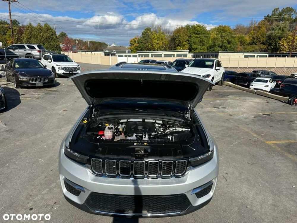 Jeep Grand Cherokee - 9