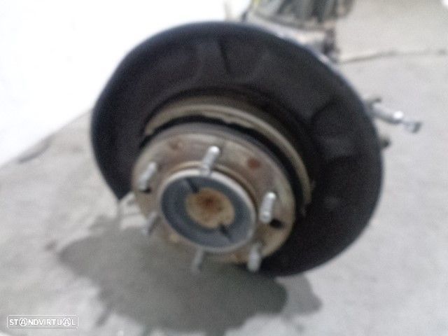 CHARRIOT TRASEIRO TOYOTA LAND CRUISER PRADO 2018 -4211060B01 - 1