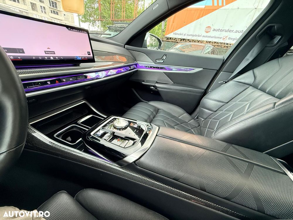 BMW Seria 7 - 11