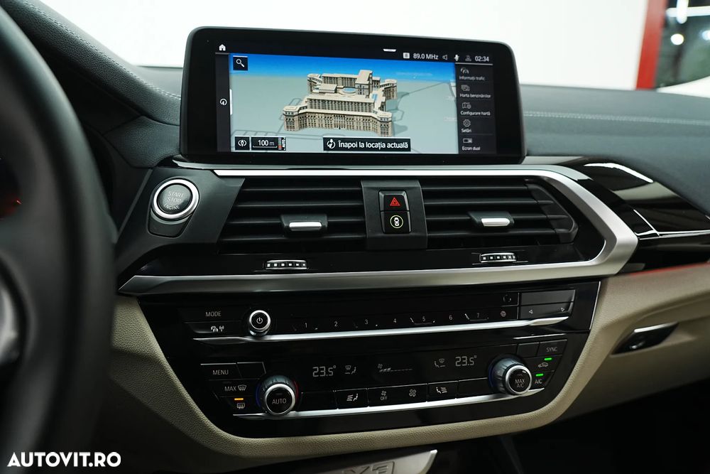 BMW X3 xDrive20d AT Luxury Line - 32