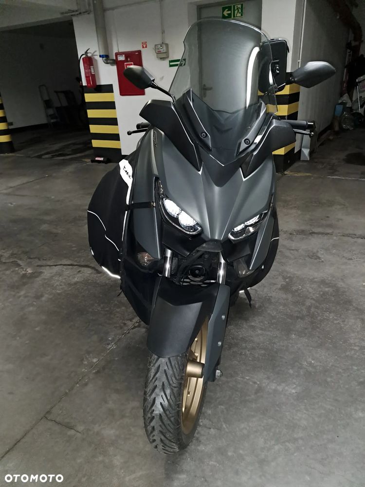 Yamaha X-max - 3
