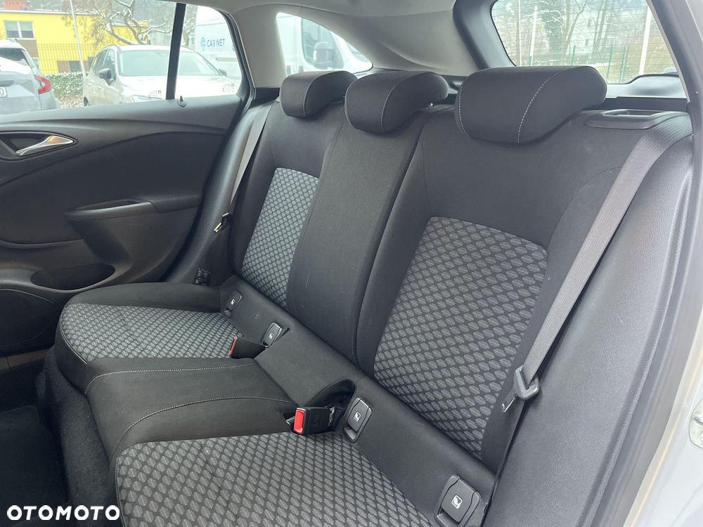 Opel Astra 1.6 CDTI Enjoy - 16