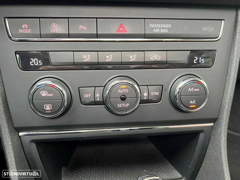 SEAT Leon X-Perience 2.0 TDi DSG 4Drive - 35