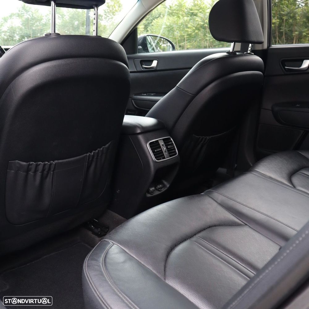 Kia Optima SW 2.0 CVVT PHEV - 33