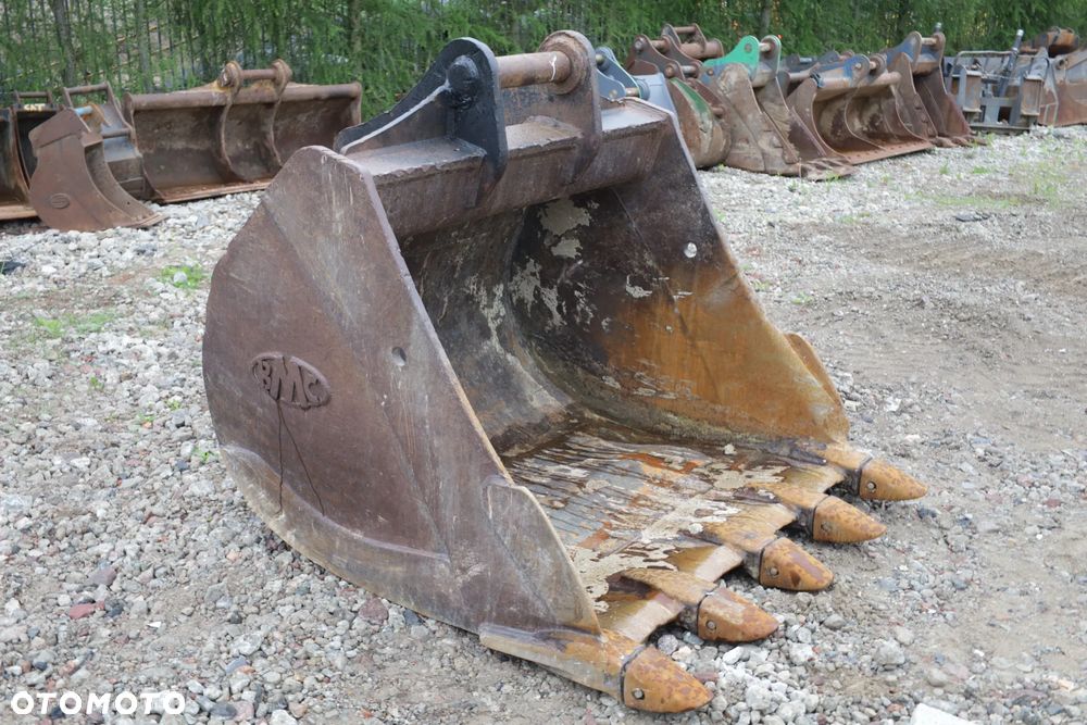 Duża Łyżka kopiąca BMC 2m3 do gąsienicy EC300, EC350, CAT 330, PC290LC, DX300, R 934 - 2