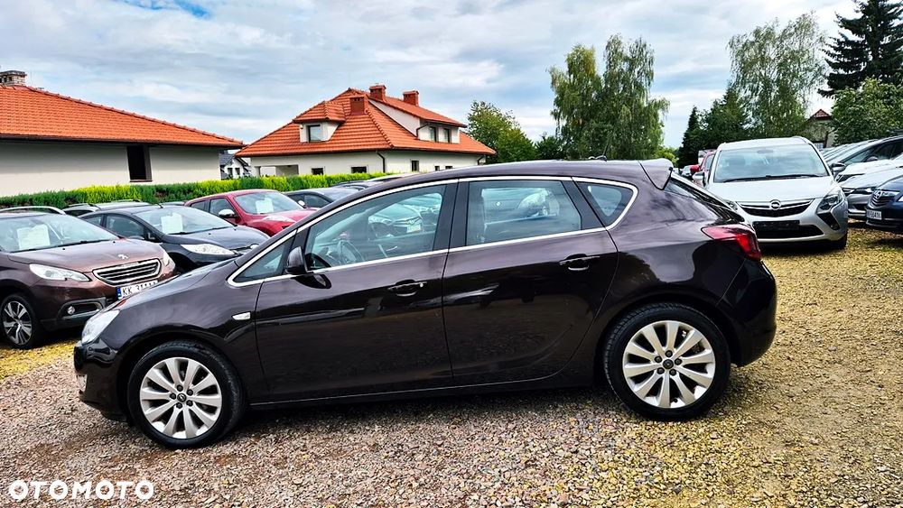 Opel Astra 1.4 Cosmo - 22