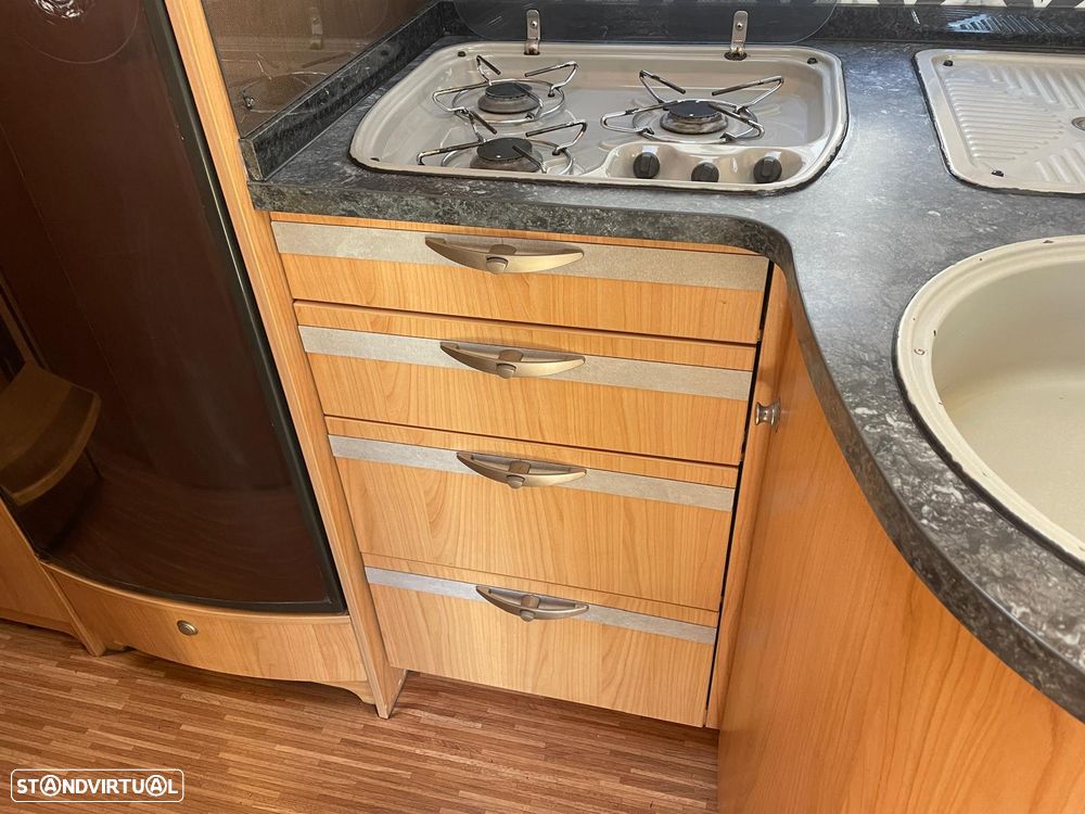 Burstner Solano T 695 - Autocaravana - 12