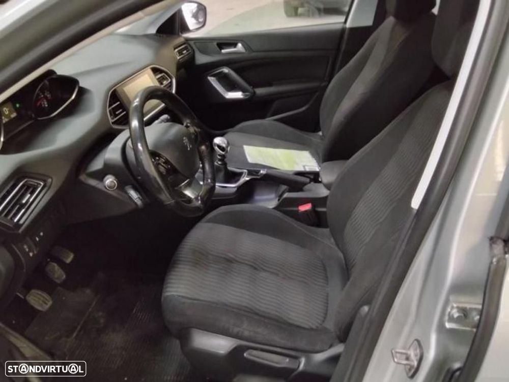 Peugeot 308 SW - 4