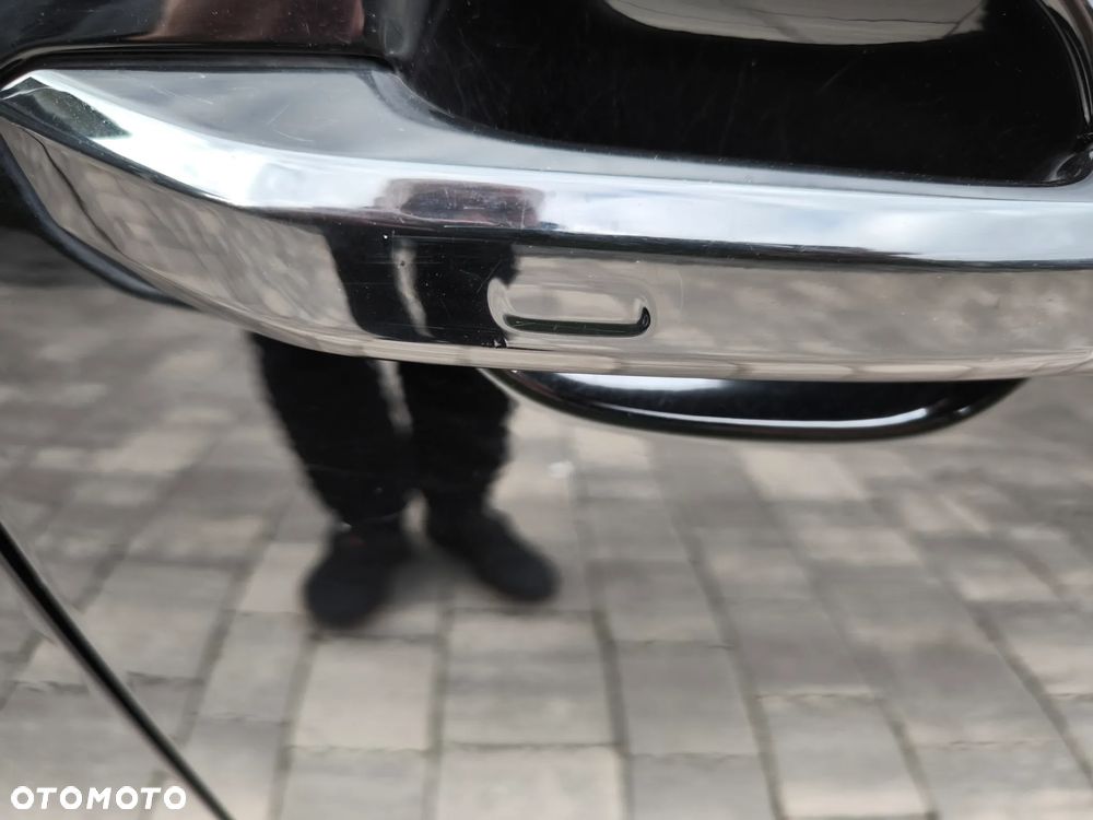 Audi A4 Avant 2.0 TDI S tronic - 29