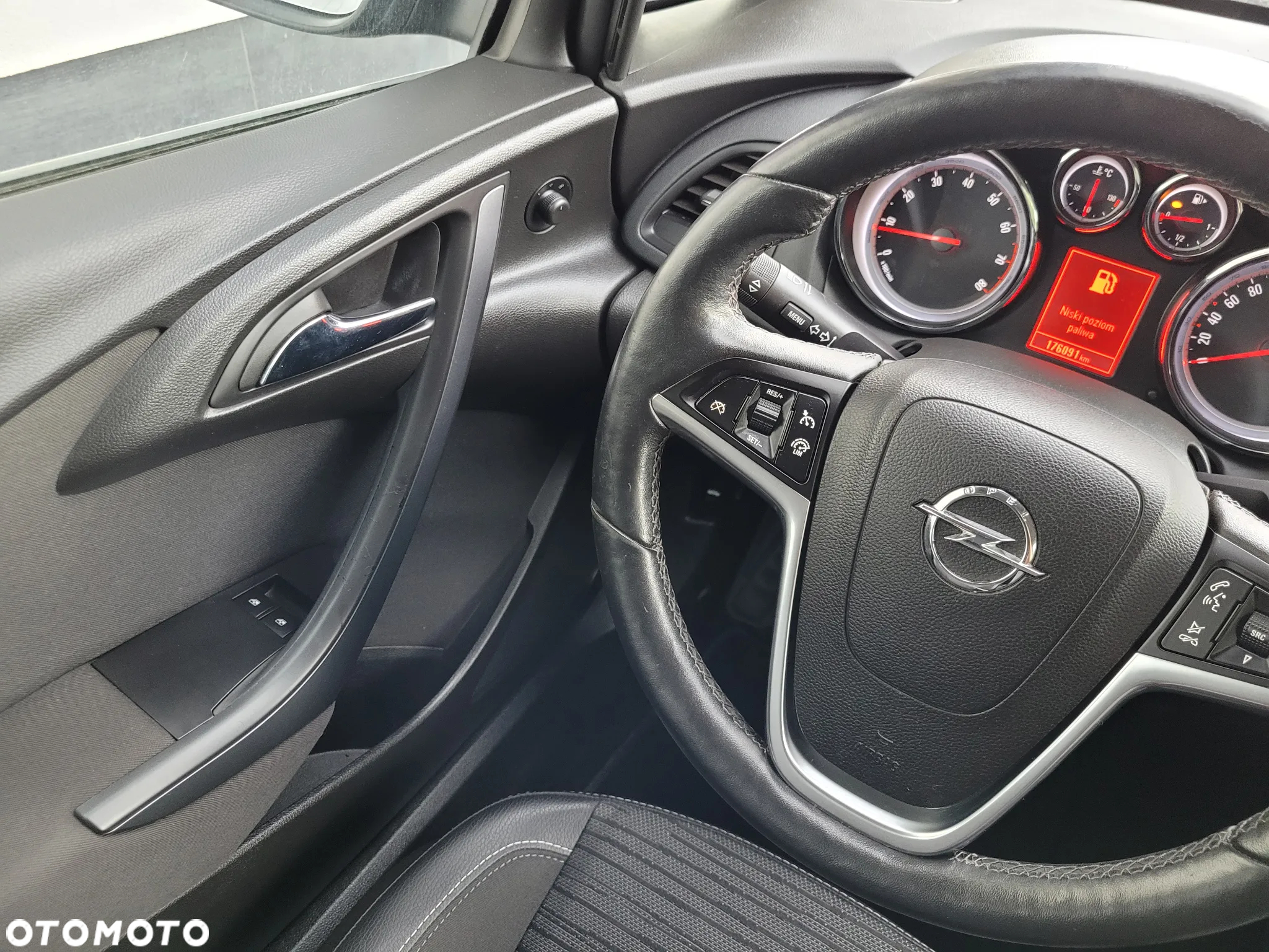 Opel Astra 1.6 Sports Tourer Active - 22