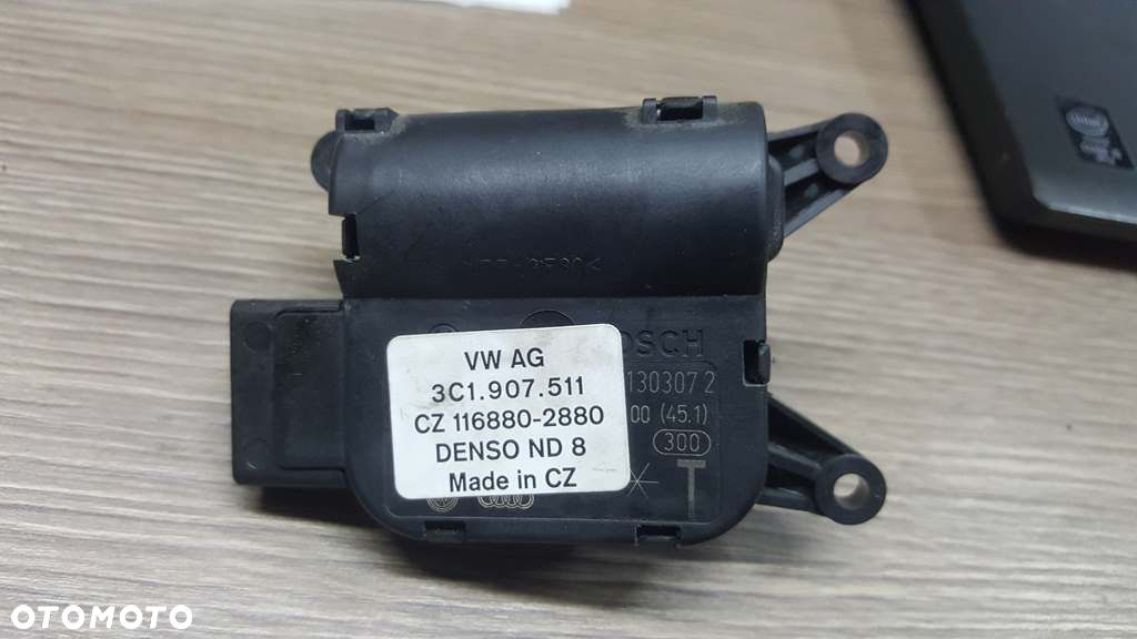 Silniczek Nastawnik Nagrzewnicy Vw Passat B6 3C1907511 - 1