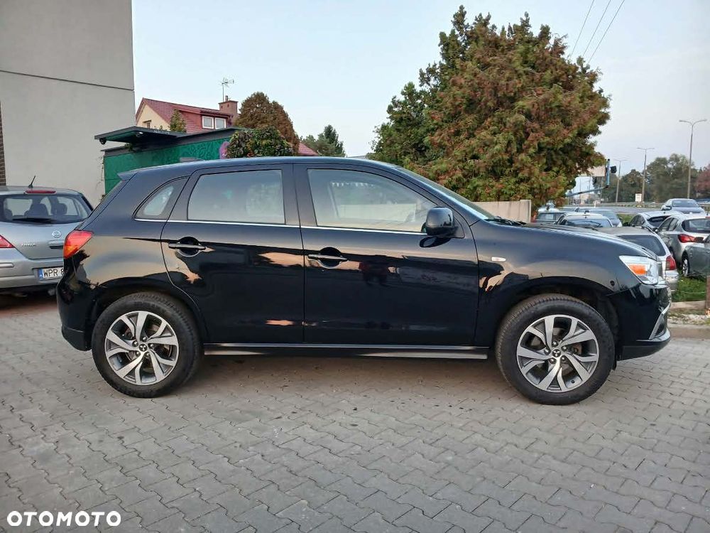 Mitsubishi ASX - 9