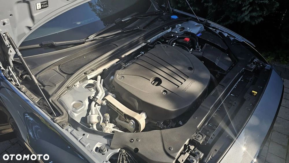 Volvo S60 B5 B AWD Plus Dark - 24