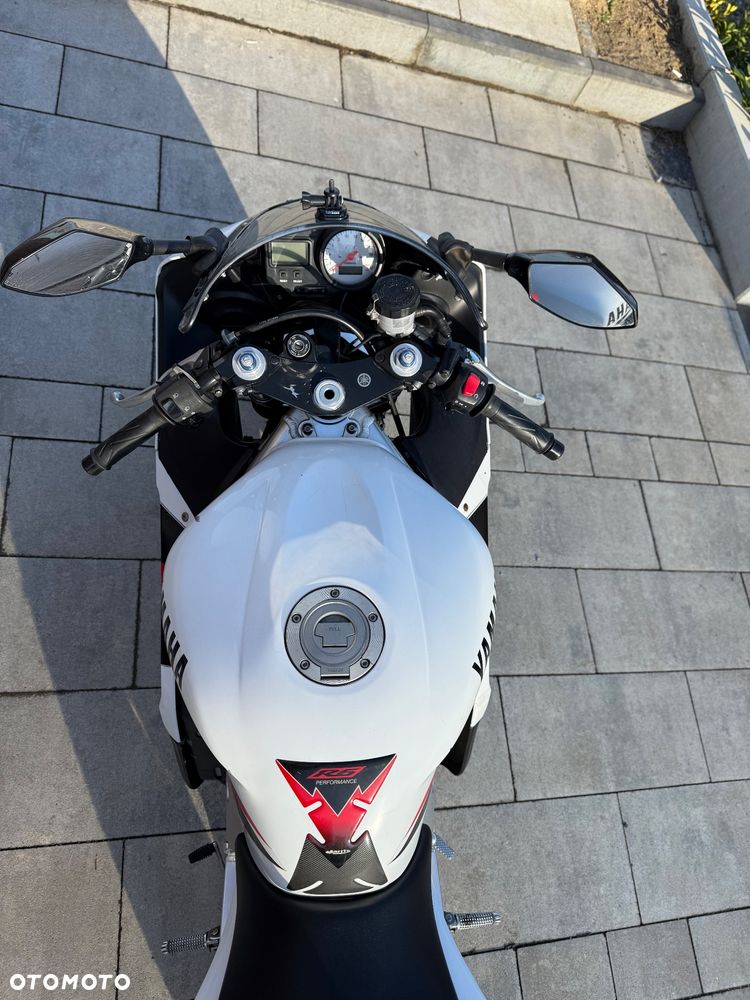 Yamaha YZF - 16