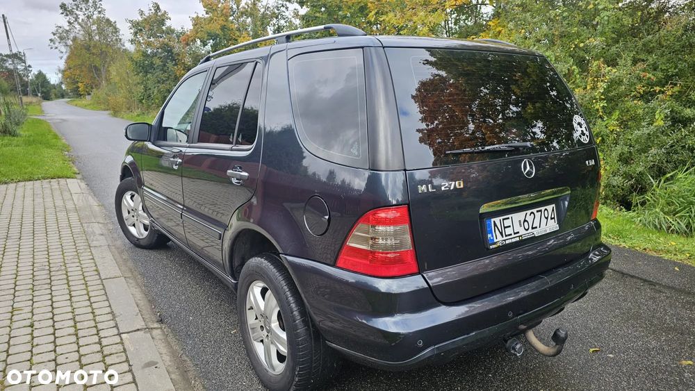 Mercedes-Benz ML - 10