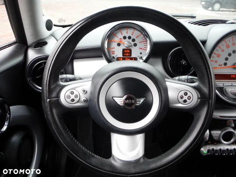 MINI ONE - 26