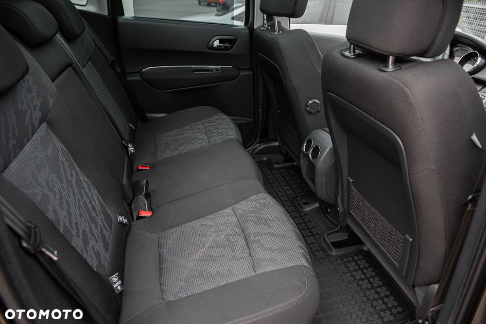 Peugeot 3008 HDi FAP 150 Allure - 28