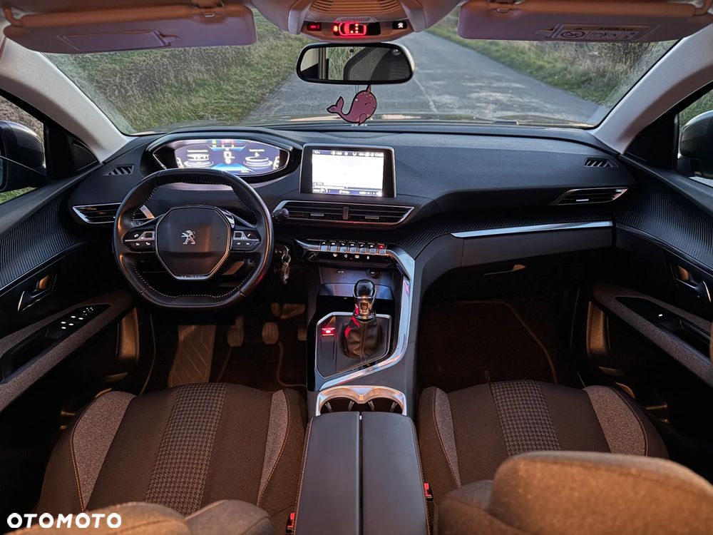 Peugeot 5008 1.2 PureTech Active S&S - 22