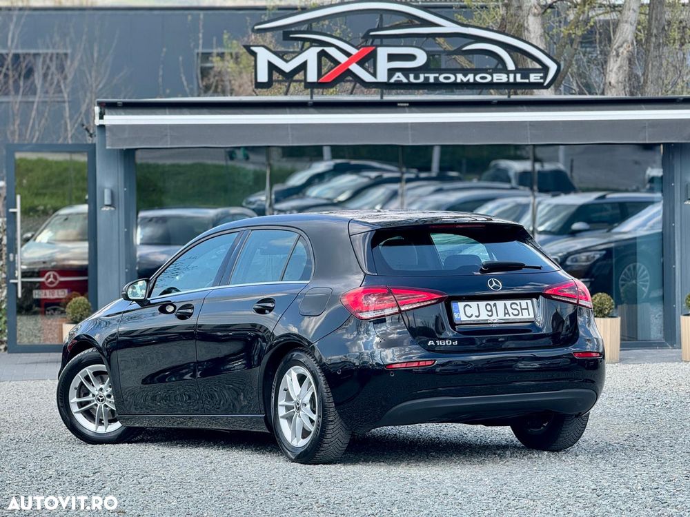 Mercedes-Benz A 180 d 7G-DCT AMG Line - 4