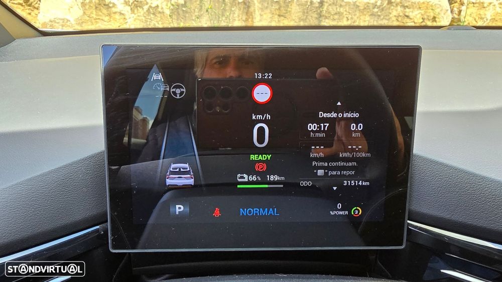 MG MG4 64 kWh Luxury - 18