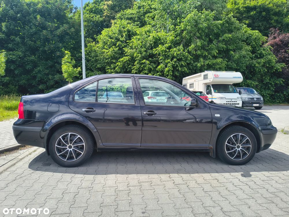 Volkswagen Bora 1.6 Basis - 5