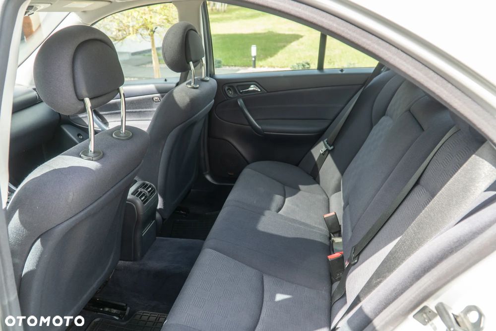 Mercedes-Benz Klasa C 200 Kompressor Automatik Classic - 12