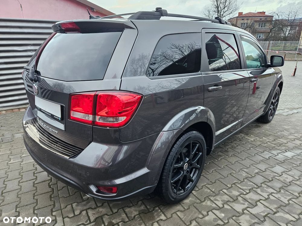 Fiat Freemont 2.0 Multijet 16V DPF Automatik Allrad Black Code - 4