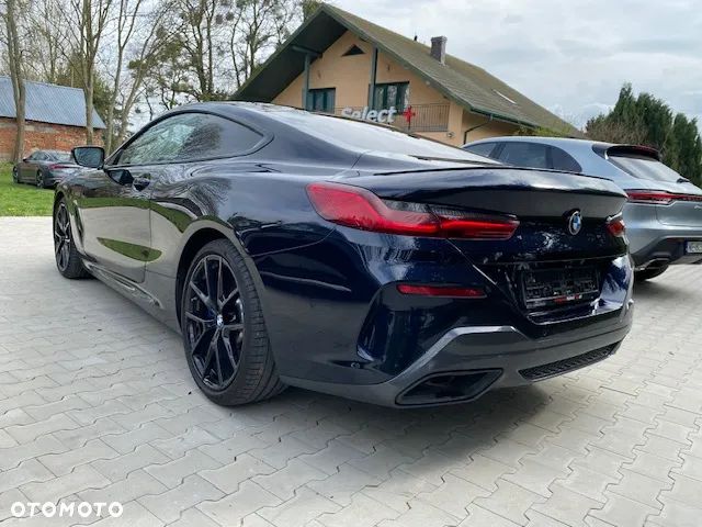 BMW Seria 8 - 7